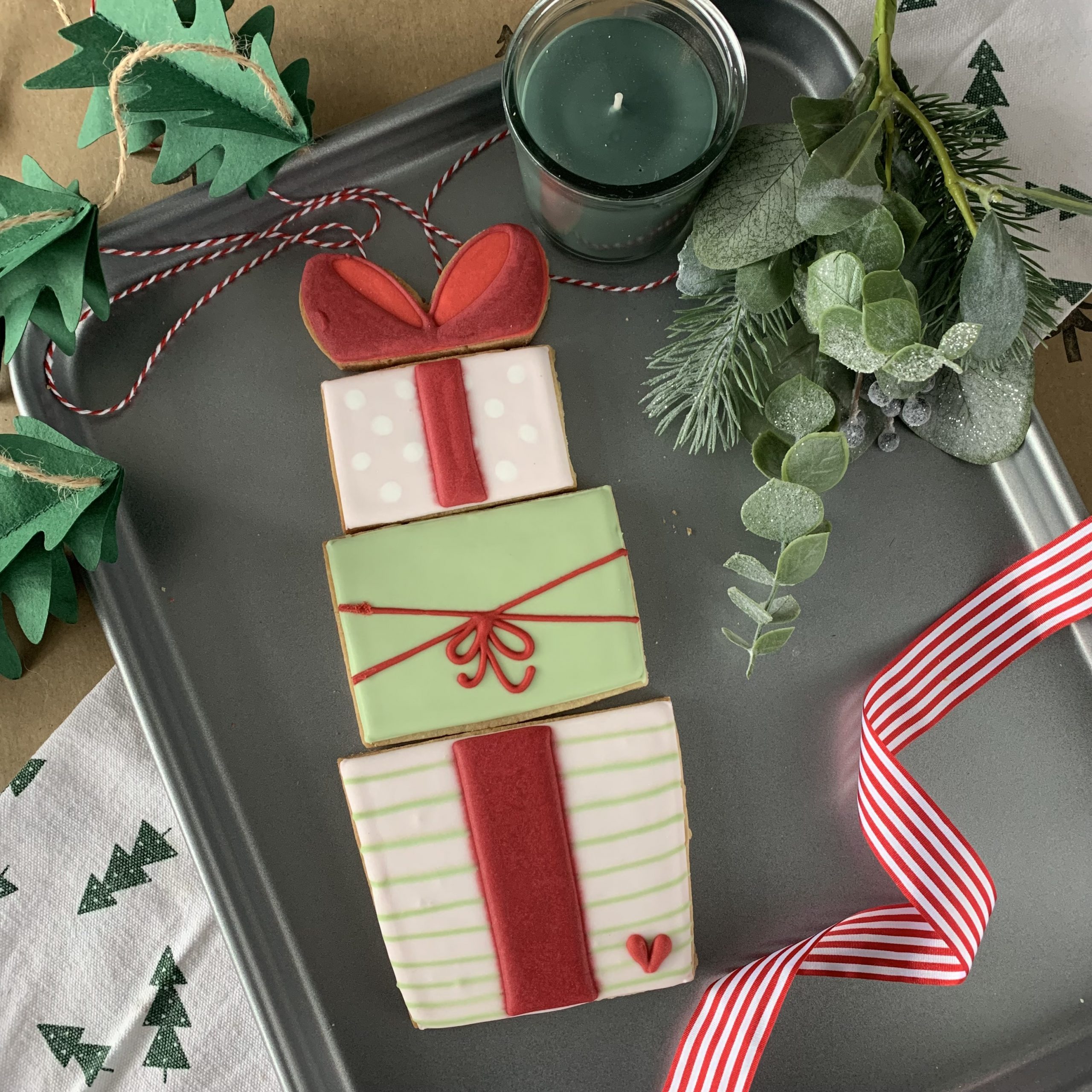 4 piece Present Stack cookie gift box - Image 2