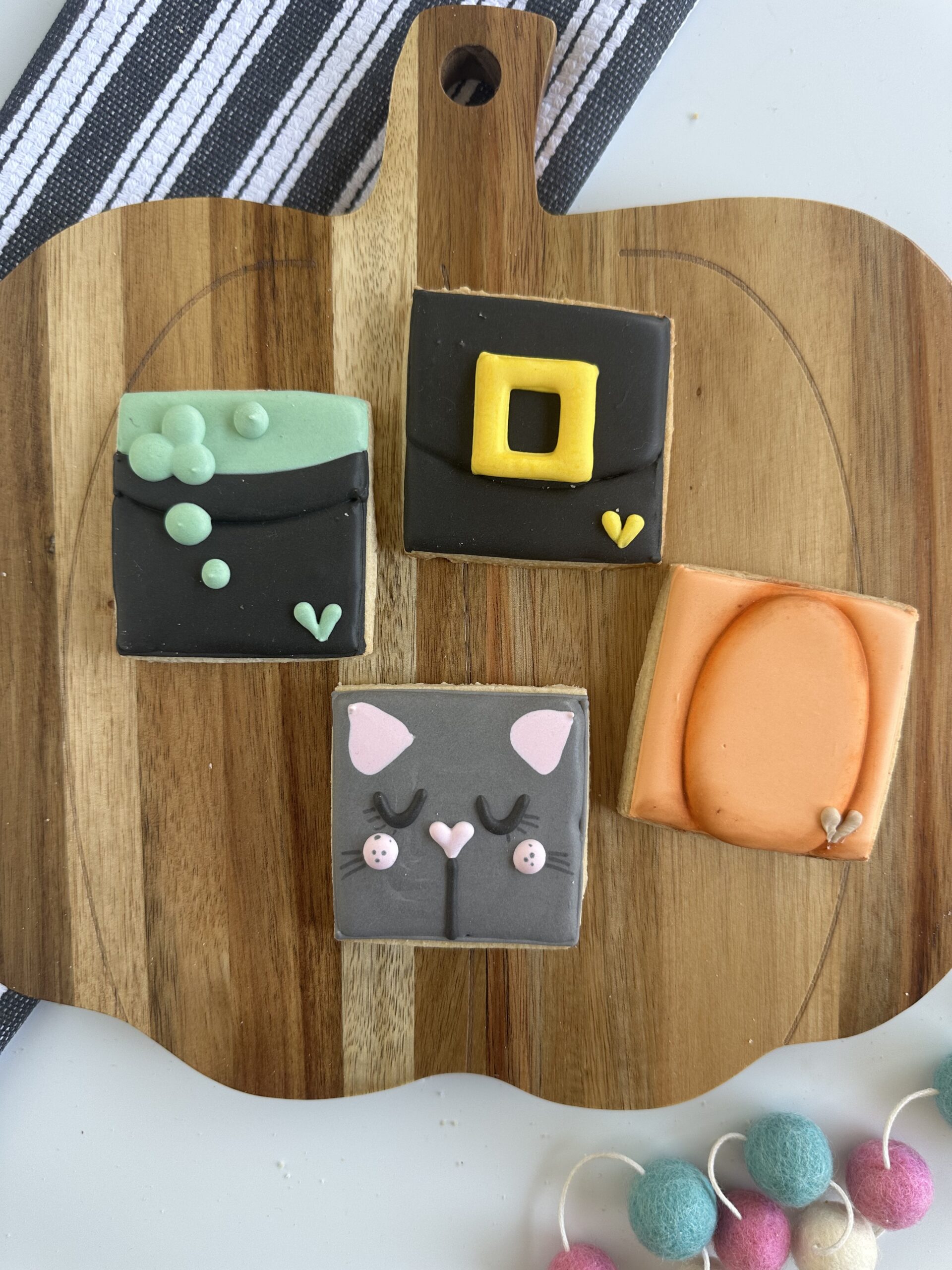 Mini Cookie Quad Selection - Witch (Boxed) - Image 2